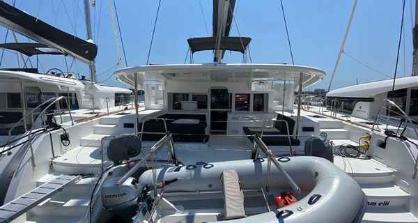 Lagoon 450 F (2020)