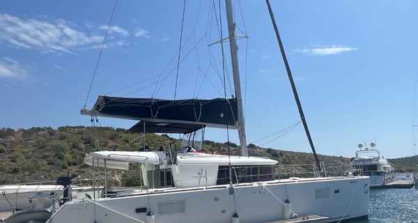 Lagoon 450 F (2019)