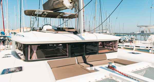 Lagoon 450 F (2016)