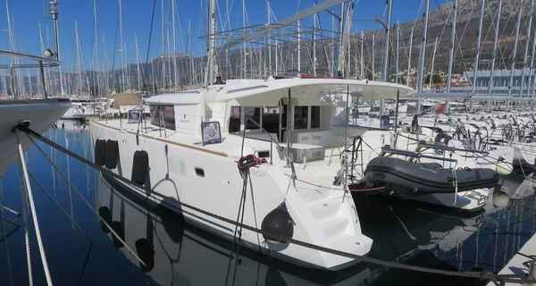 Lagoon 450 F (2019)