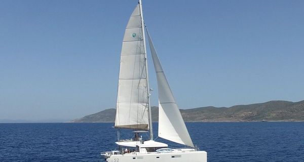 Lagoon 52 (2014)