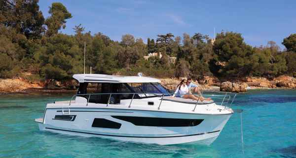 Merry Fisher 1095 (2025)