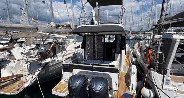 Merry Fisher 1095 (2024)