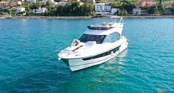 Monte Carlo 52 (2022)