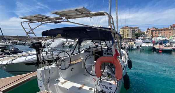 Oceanis 30.1 (2021)