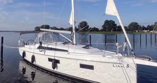 Oceanis 34.1 (2022)