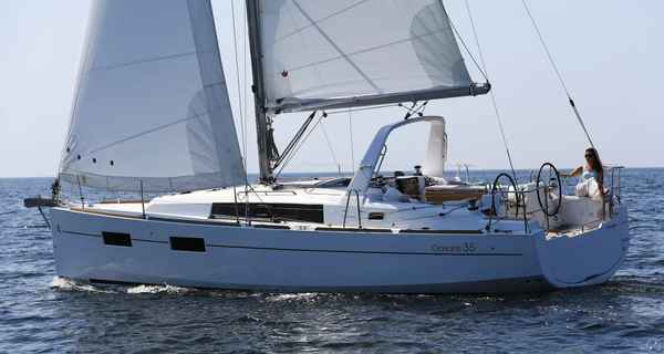 Oceanis 35 (2016)