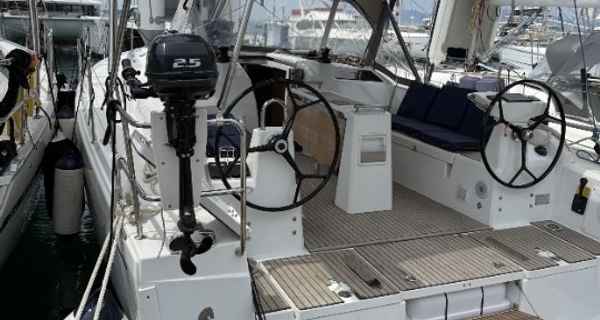 Oceanis 37.1 (2024)