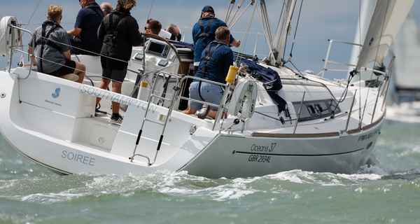 Oceanis 37 (2012)