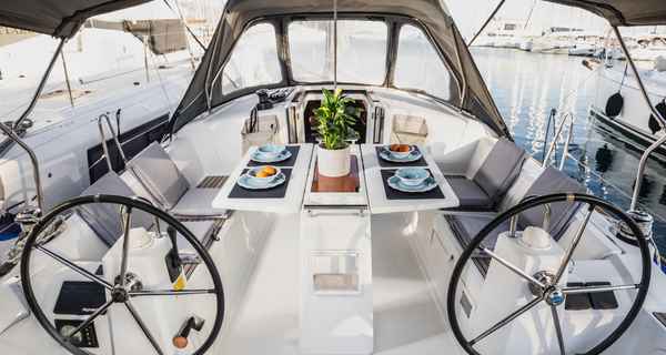 Oceanis 38.1 (2019)