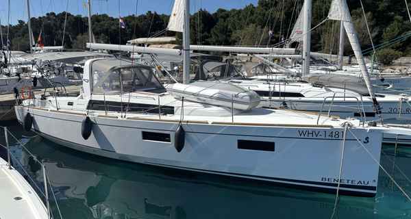 Oceanis 38.1 (2023)