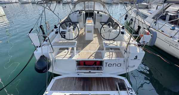 Oceanis 38.1 (2021)