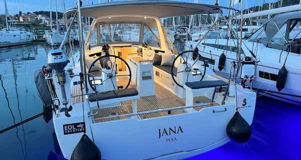 Oceanis 38.1 (2023)