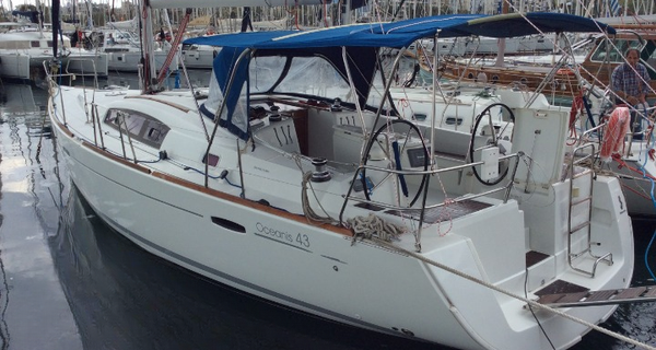 Oceanis 43 (2011)