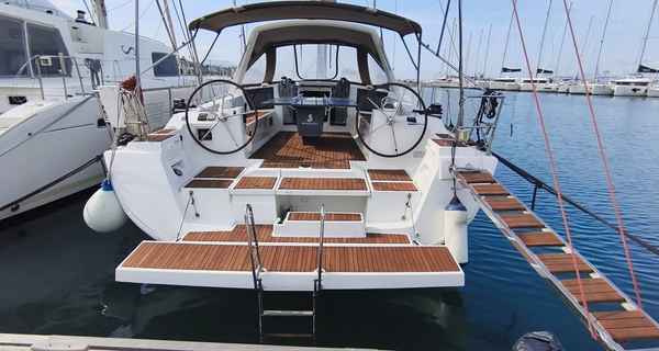 Oceanis 45 (2012)
