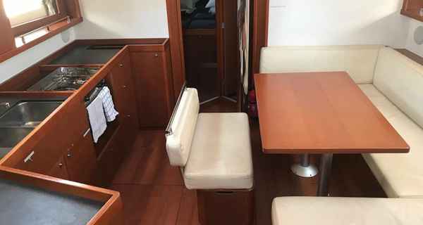 Oceanis 45 (2015)