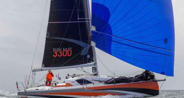 Sun Fast 3300 (2025)