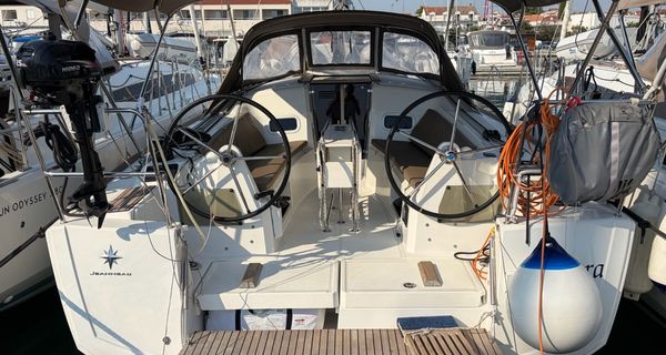 Sun Odyssey 349 (2023)