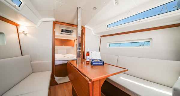 Sun Odyssey 350 (2025)