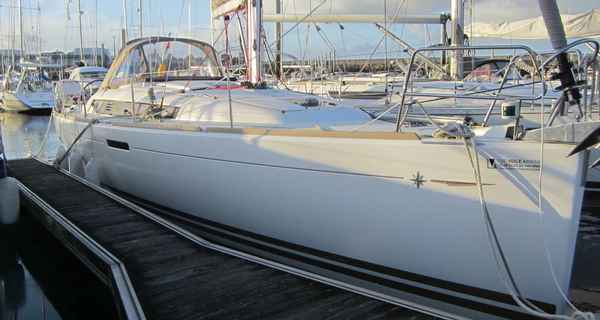 Sun Odyssey 379 (2012)
