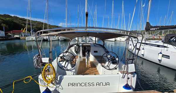 Sun Odyssey 380 (2024)