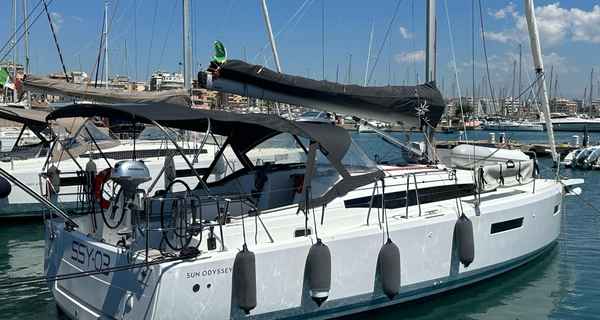 Sun Odyssey 380 (2024)