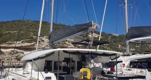 Lagoon 450 SporTop (2021)