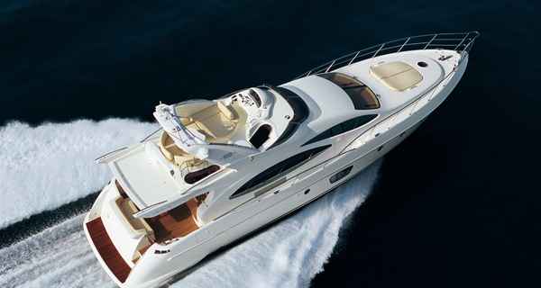 Azimut 68 Fly (2008)