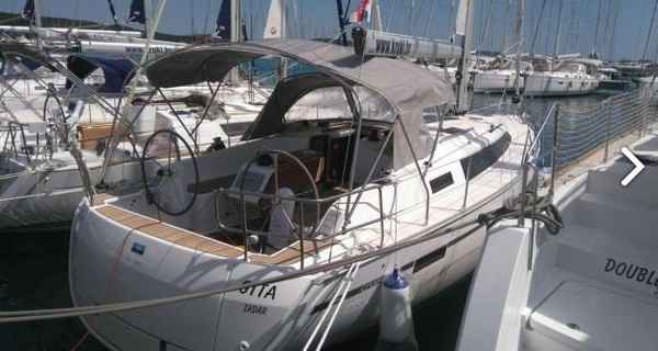 Bavaria Cruiser 37 (2016)