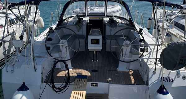 Bavaria C42 (2022)