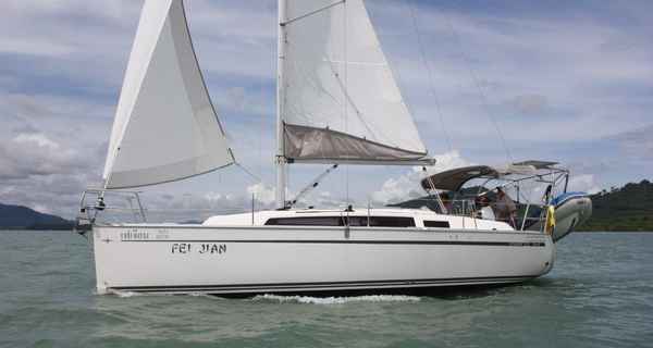 Bavaria Cruiser 33 (2013)