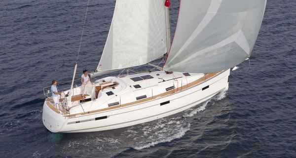 Bavaria Cruiser 36 (2013)