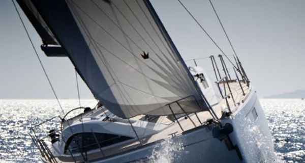 Bavaria Vision 42 (2023)