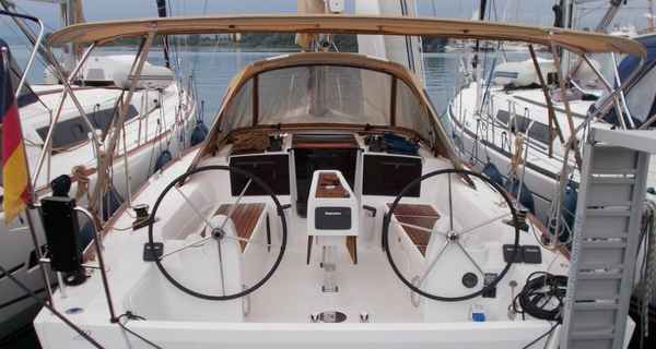 Dufour 350 Grand Large (2016)