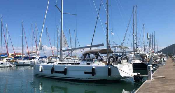 Dufour 470 (2022)