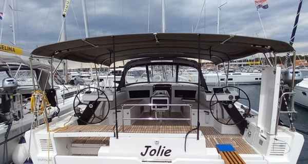Dufour 470 (2022)