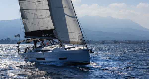 Dufour 470 (2022)