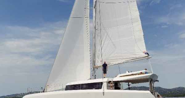 Dufour 48 Catamaran (2021)