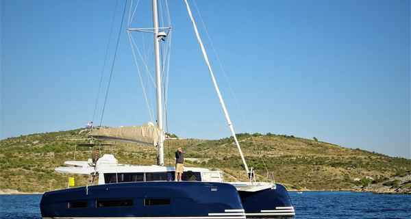 Dufour 48 Catamaran (2019)