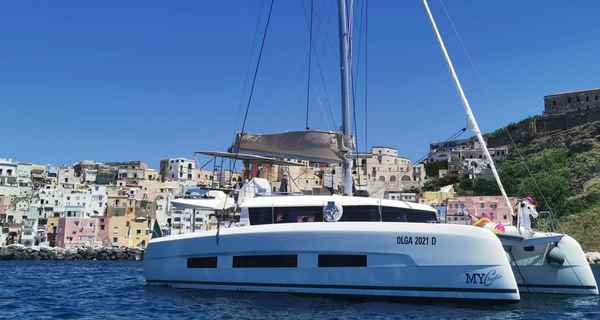 Dufour 48 Catamaran (2021)