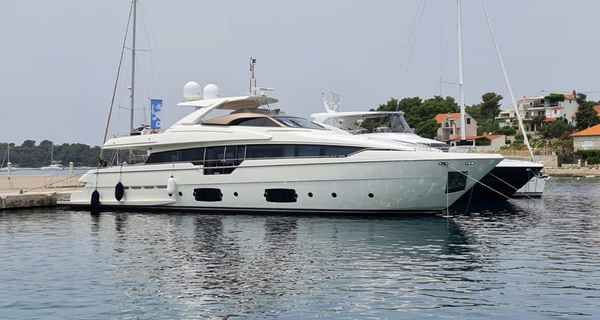 Ferretti 960 (2014)