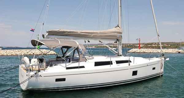 Hanse 388 (2020)