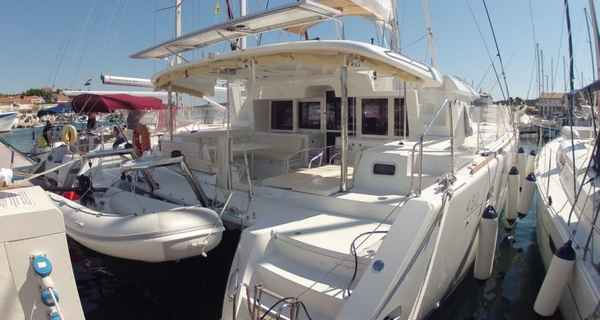 Lagoon 450 (2013)