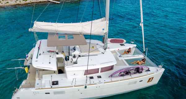 Lagoon 450 F (2018)