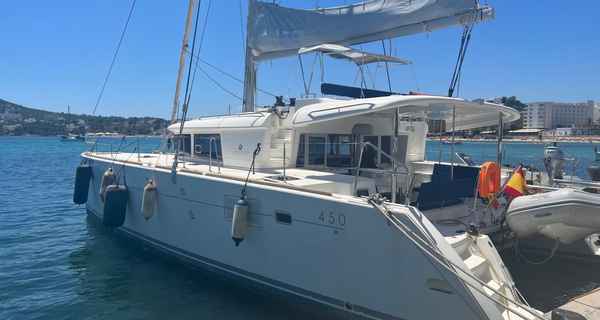 Lagoon 450 F (2016)