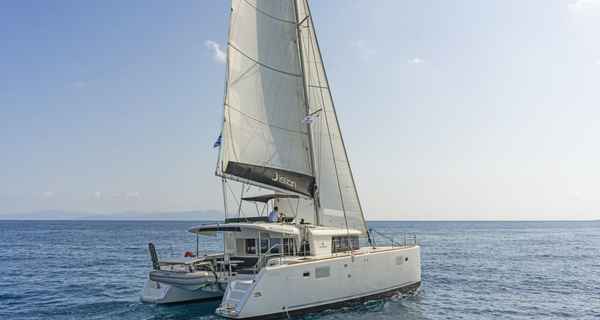 Lagoon 450 F (2020)