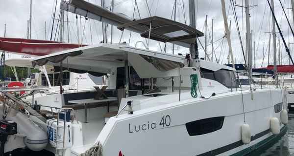 Lucia 40 (2017)