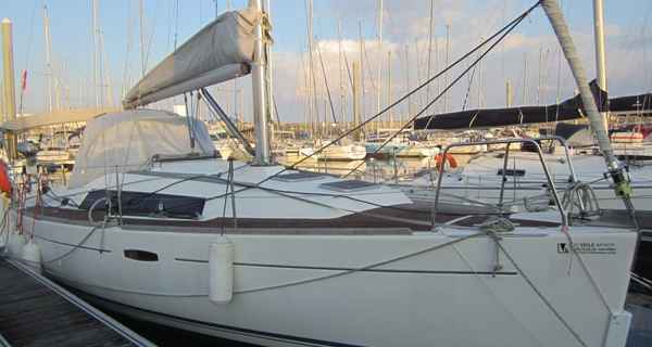 Oceanis 31 (2011)