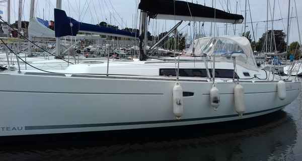 Oceanis 34 (2013)