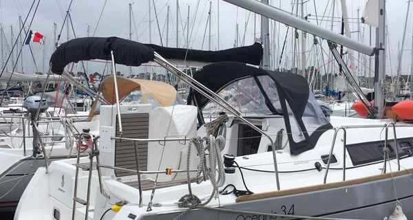 Oceanis 34 (2014)